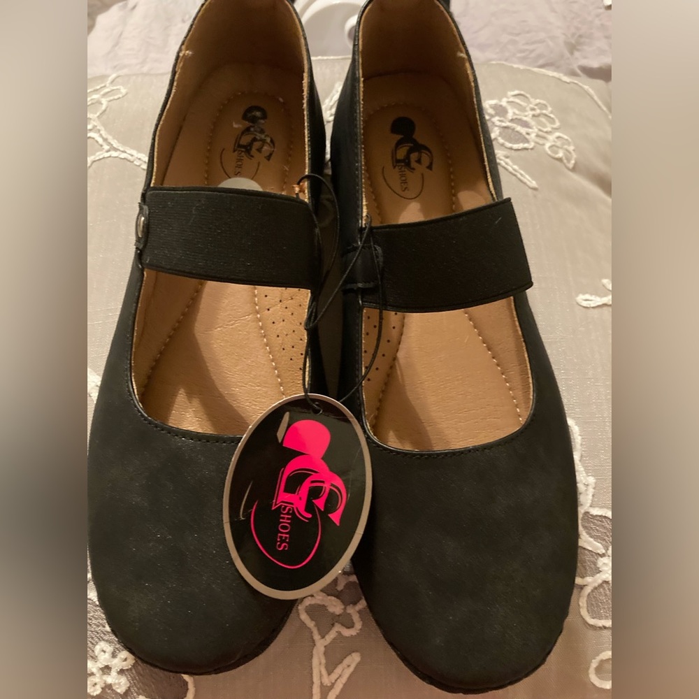 NWT CG Shoes Size 9.5 Mary Jane’s
